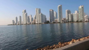1IF2-6 APARTAMENTO EN CARTAGENA CERCA AL MAR CON AIRE ACONDICIONADO Y WIFi